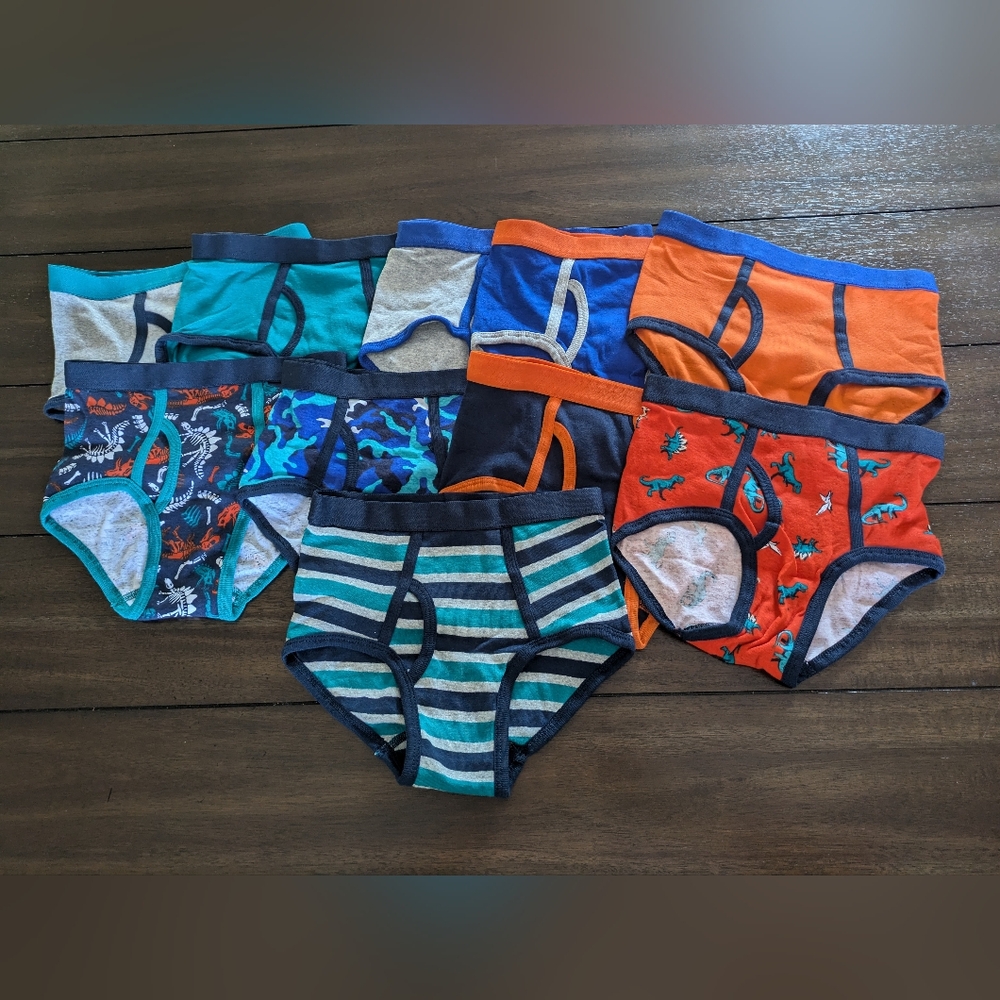 BRAND NEW - sz 8 Wonder Nation Briefs Pk of 10